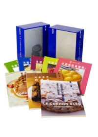 法國藍帶廚藝學院精裝限量套書(9本書+精裝硬盒)